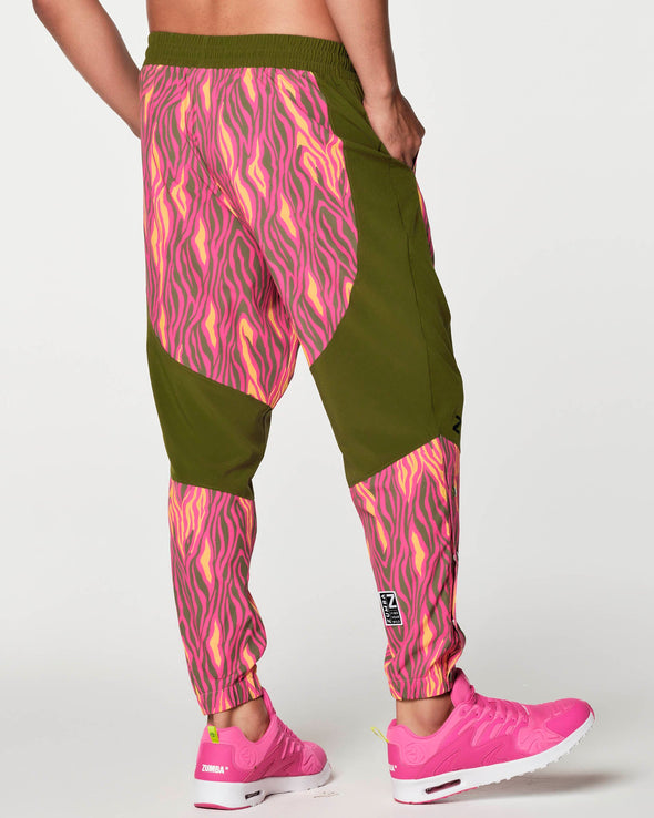 Zumba Chillin' Track Pants - Shocking Pink Z1B000233
