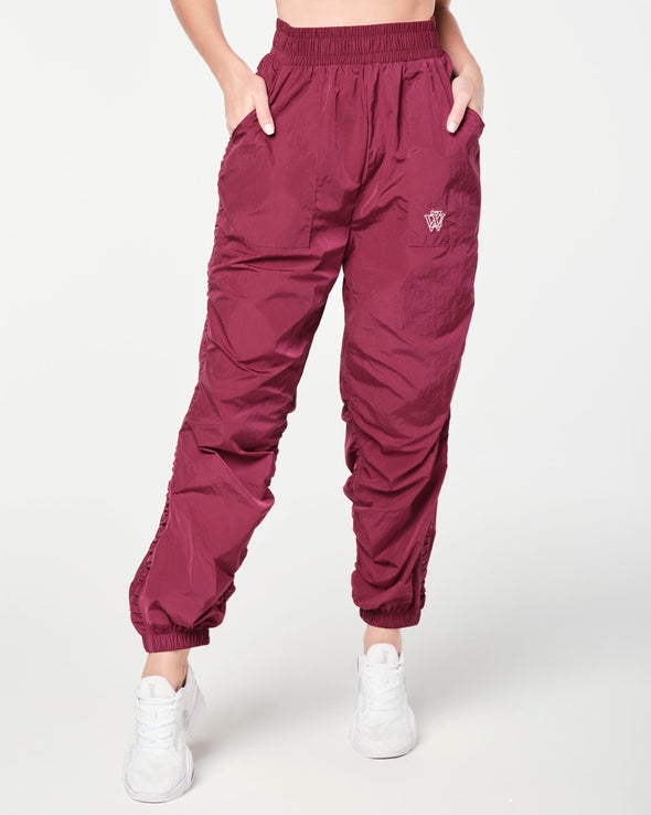 Zumba Prep Woven Track Pants - Bold Black / Burgundy Z1B000457