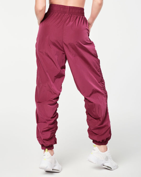 Zumba Prep Woven Track Pants - Bold Black / Burgundy Z1B000457