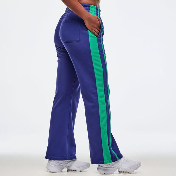 Sizzlin' Wide Leg Sweatpants - Soft Navy Z1B000667