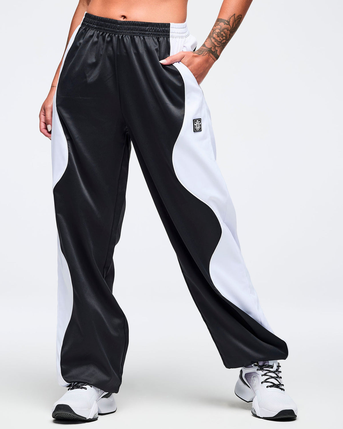 Zumba Basic Wavy Track Pants - Bold Black Z1B000744A