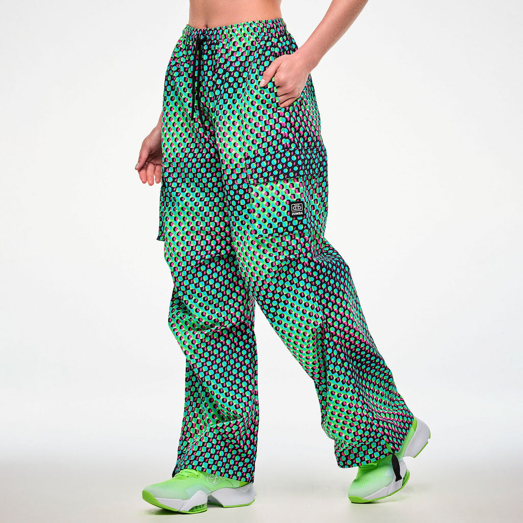 Electric Feel Woven Oversized Cargo Pants - Green/Pink Z1B000862