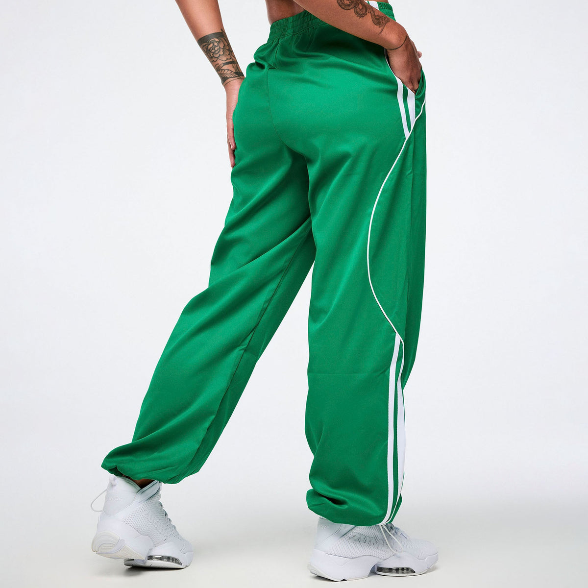 Color Spree Curvy Track Pants - Groovin' Green Z1B000939