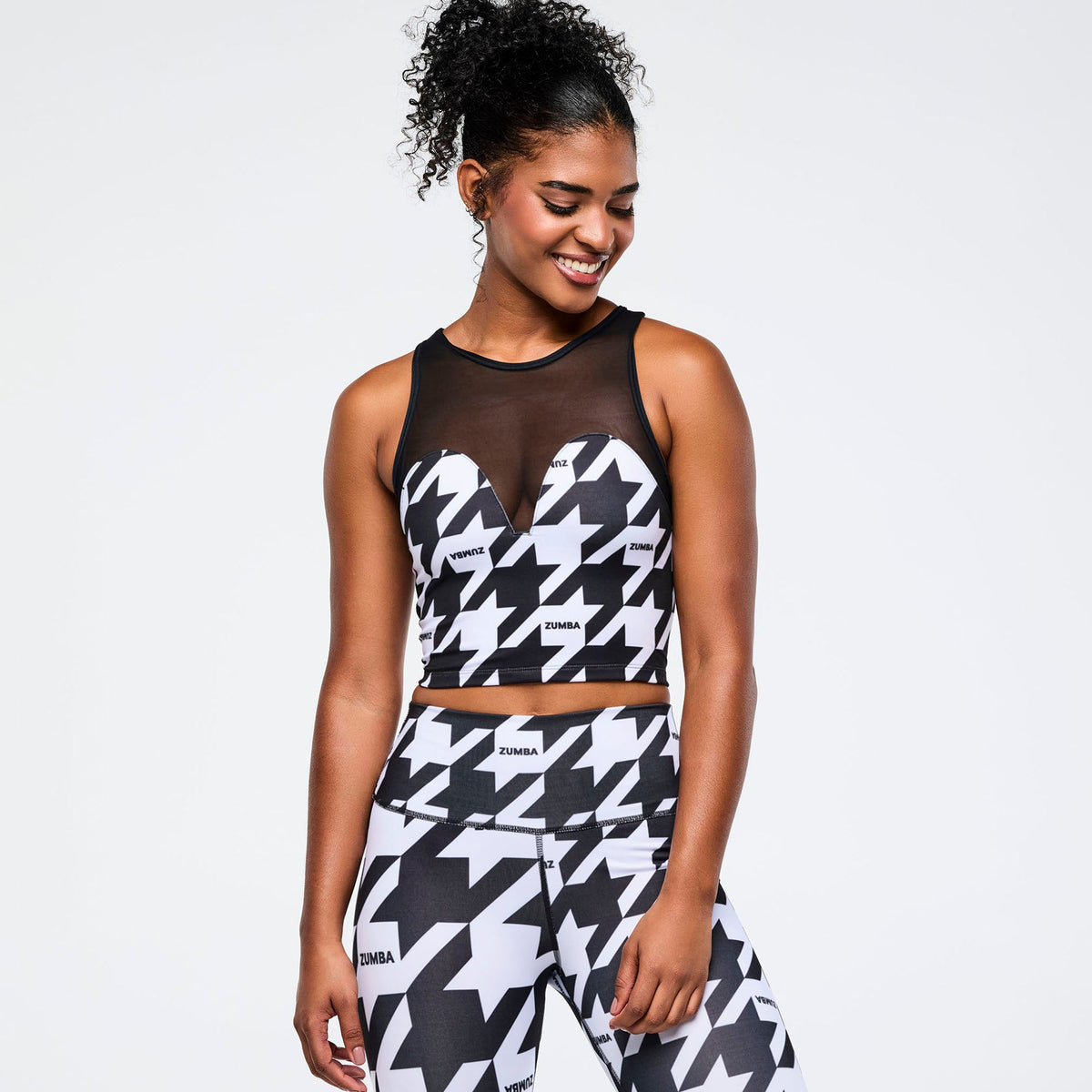 Zumba Amour Z-Lift High Neck Crop Tank - Black/White Z1T001145
