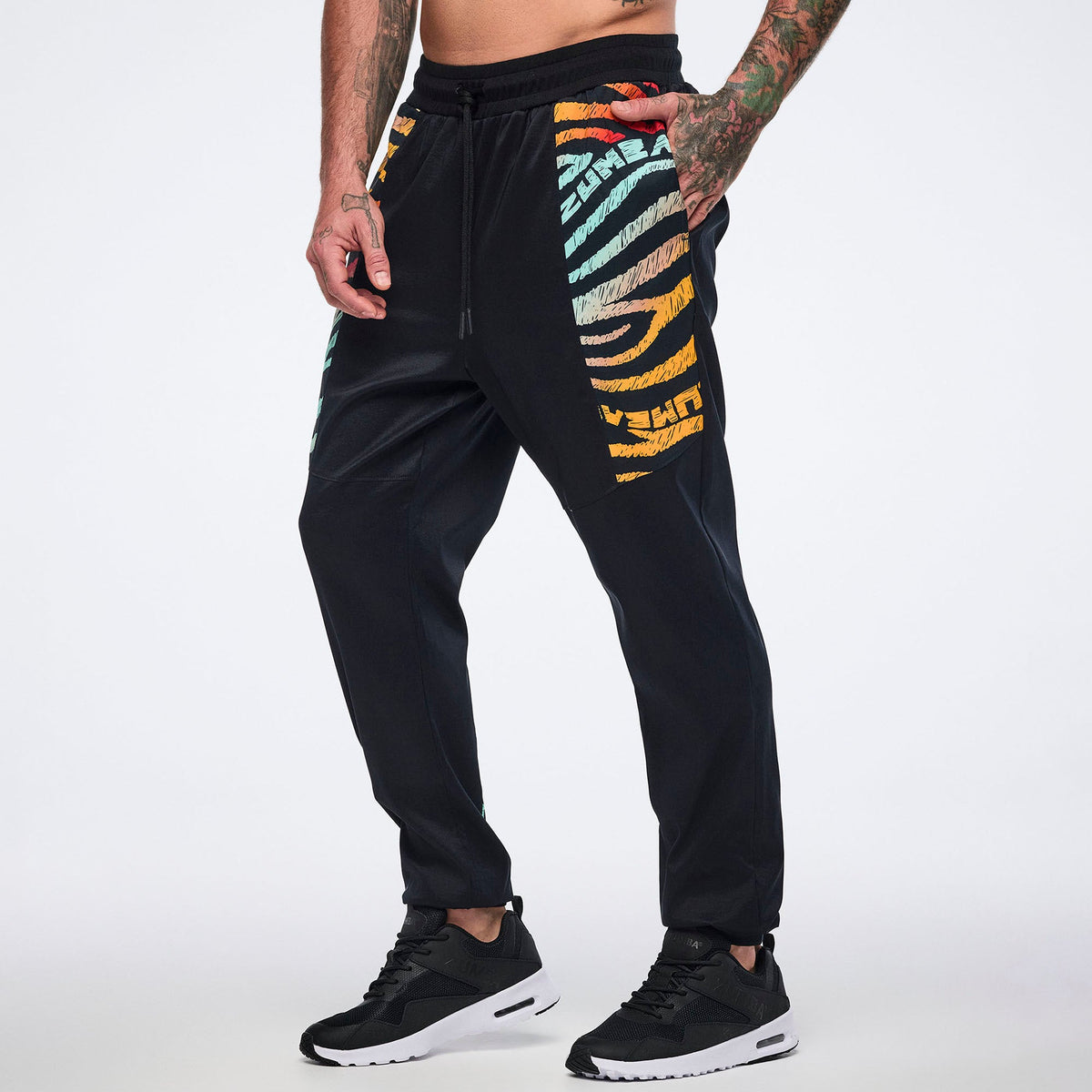 Wildbeat Men's Woven Joggers - Bold Black Z2B000102