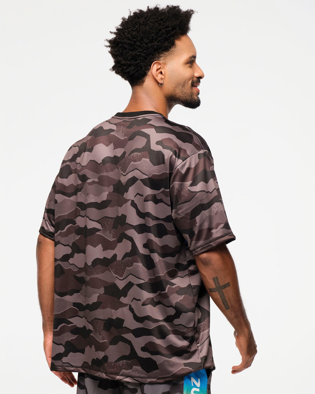 Zumba Explore Men's Mesh Crew Neck Tee - Gray Expedition Z2T000061