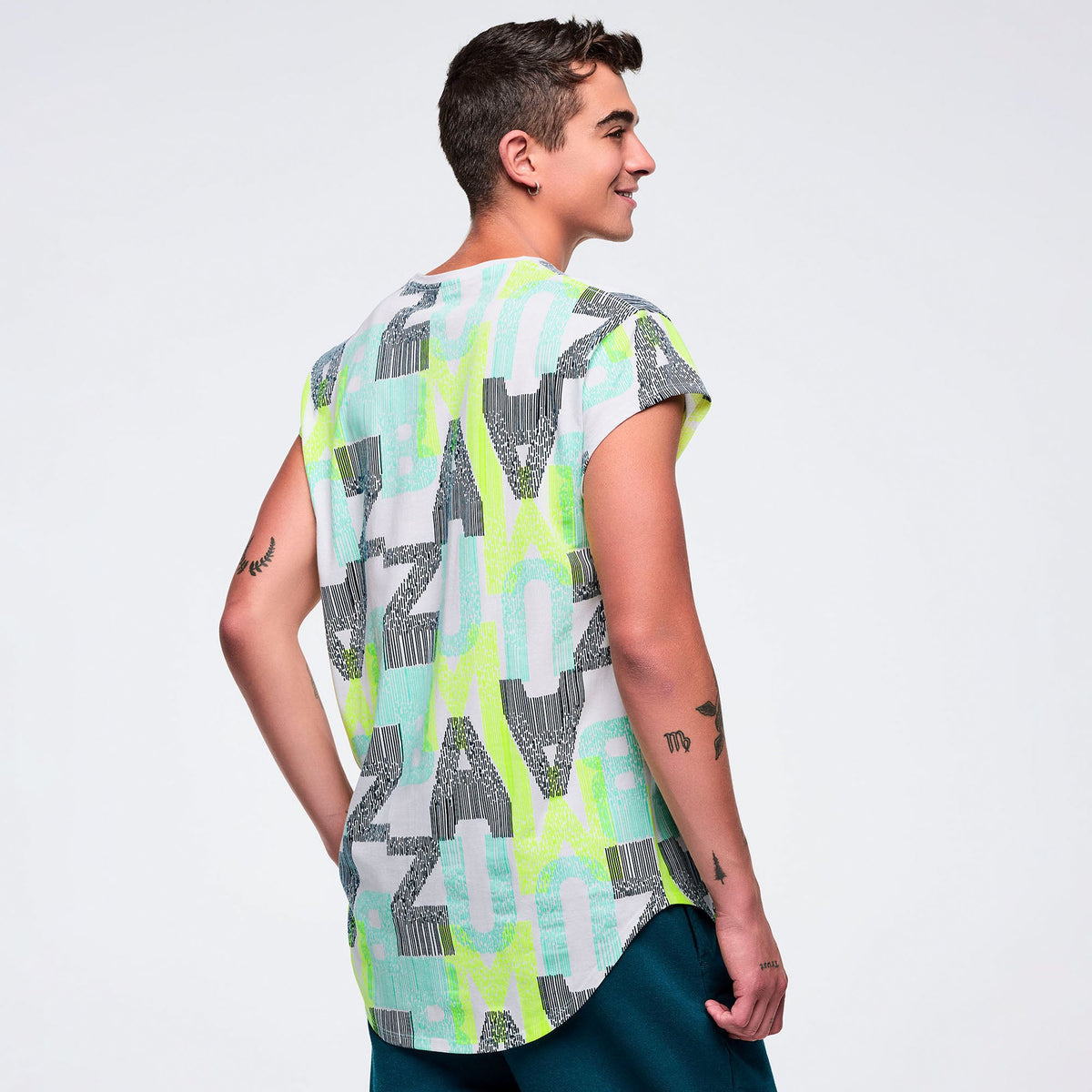 Latin Movement Men's Round Hem Tee - Green/White Z2T000127