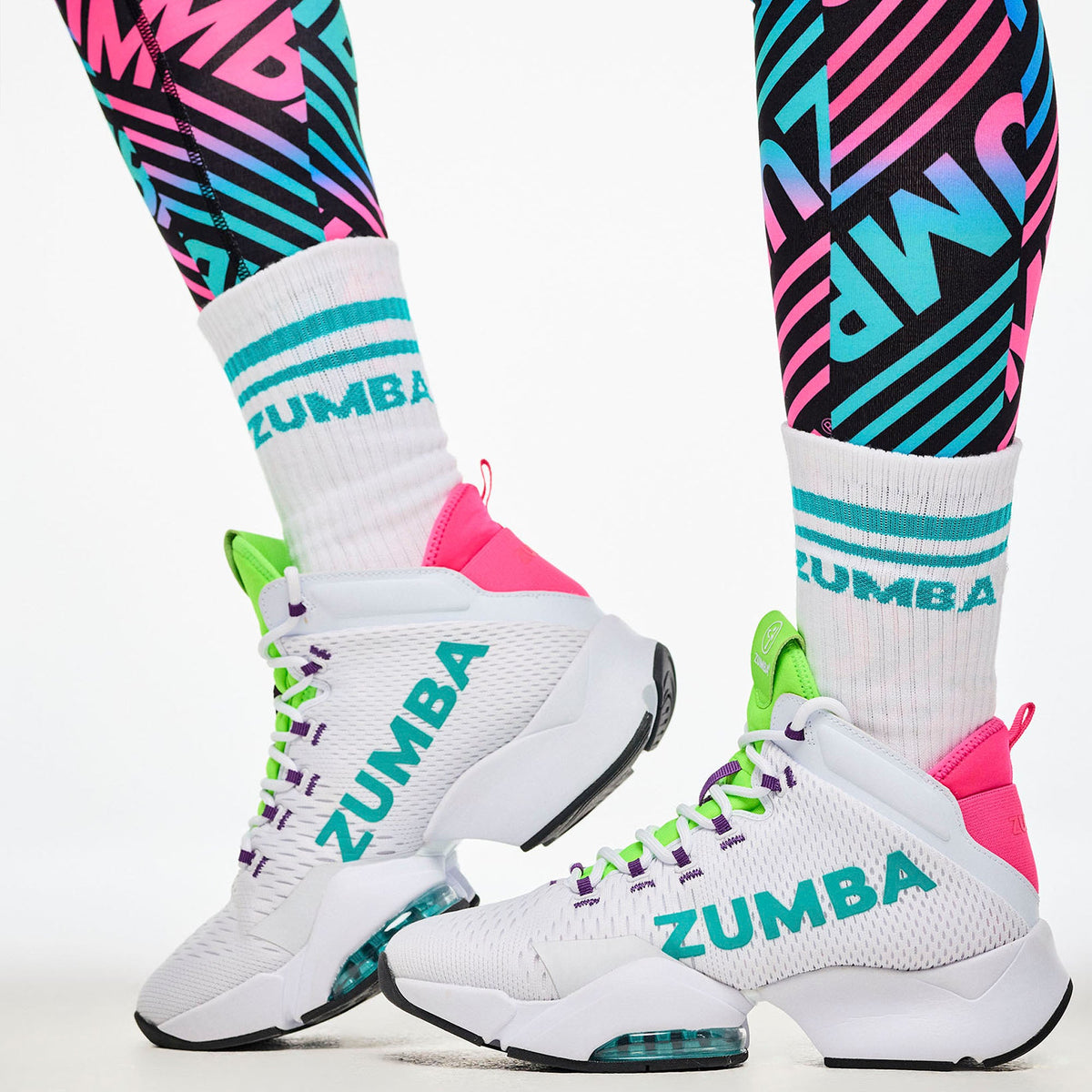 Electric Feel Plush High Socks - White/Blue / White/Pink / White/Orange Z3A000338